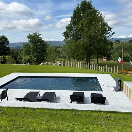 Cascina Serra Beb Bielmonte Bed & Breakfast